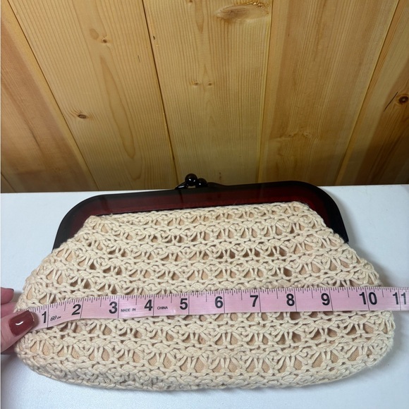 Vintage Clutch White Brown Lucite Clasp Purse Handbag Woven crochet retro boho - Picture 14 of 16